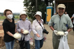 新乾燥調製施設の建前・餅まき